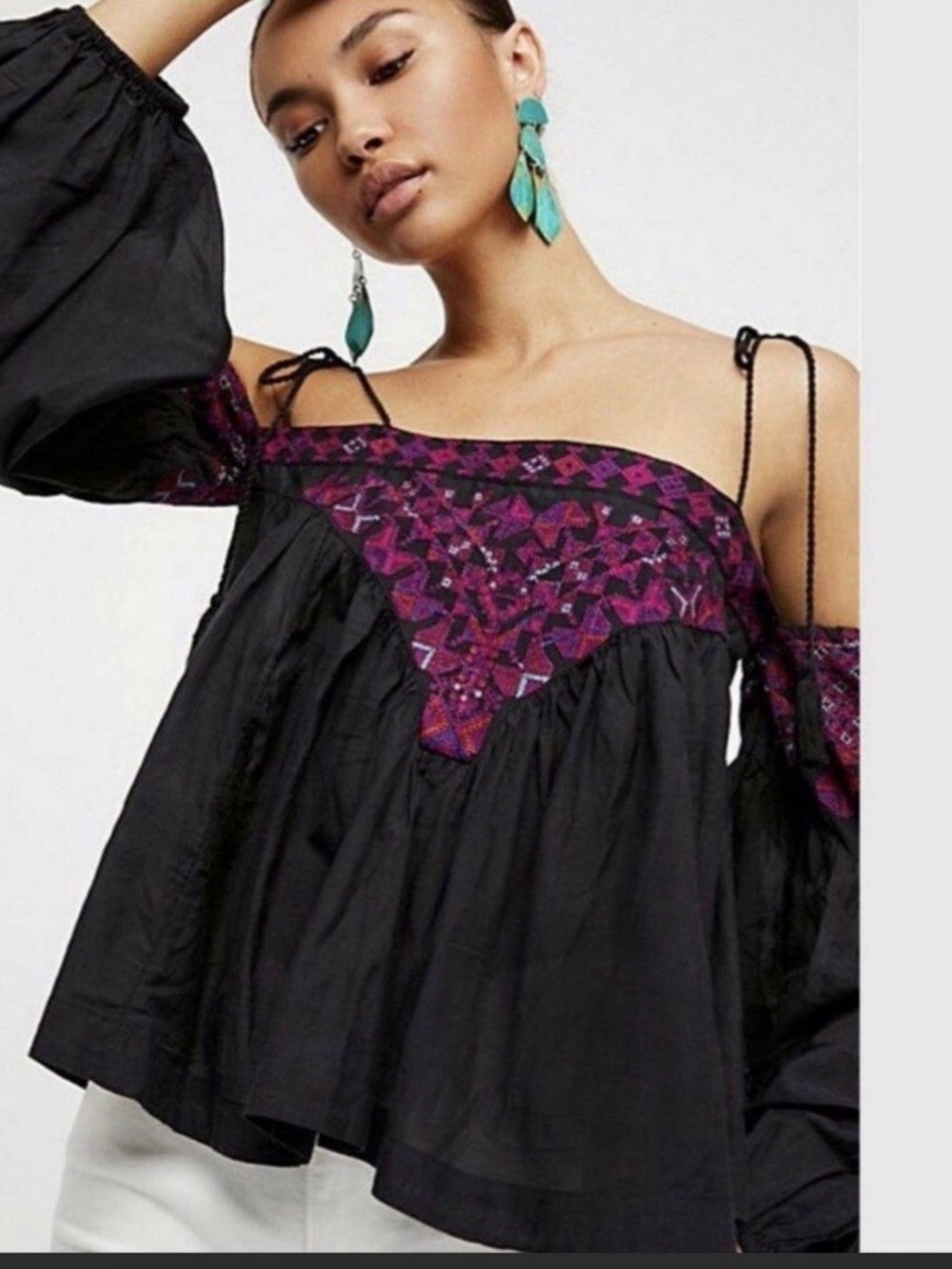 Free people vacay vibin embroidered top, Black/Purple, XS, GUC